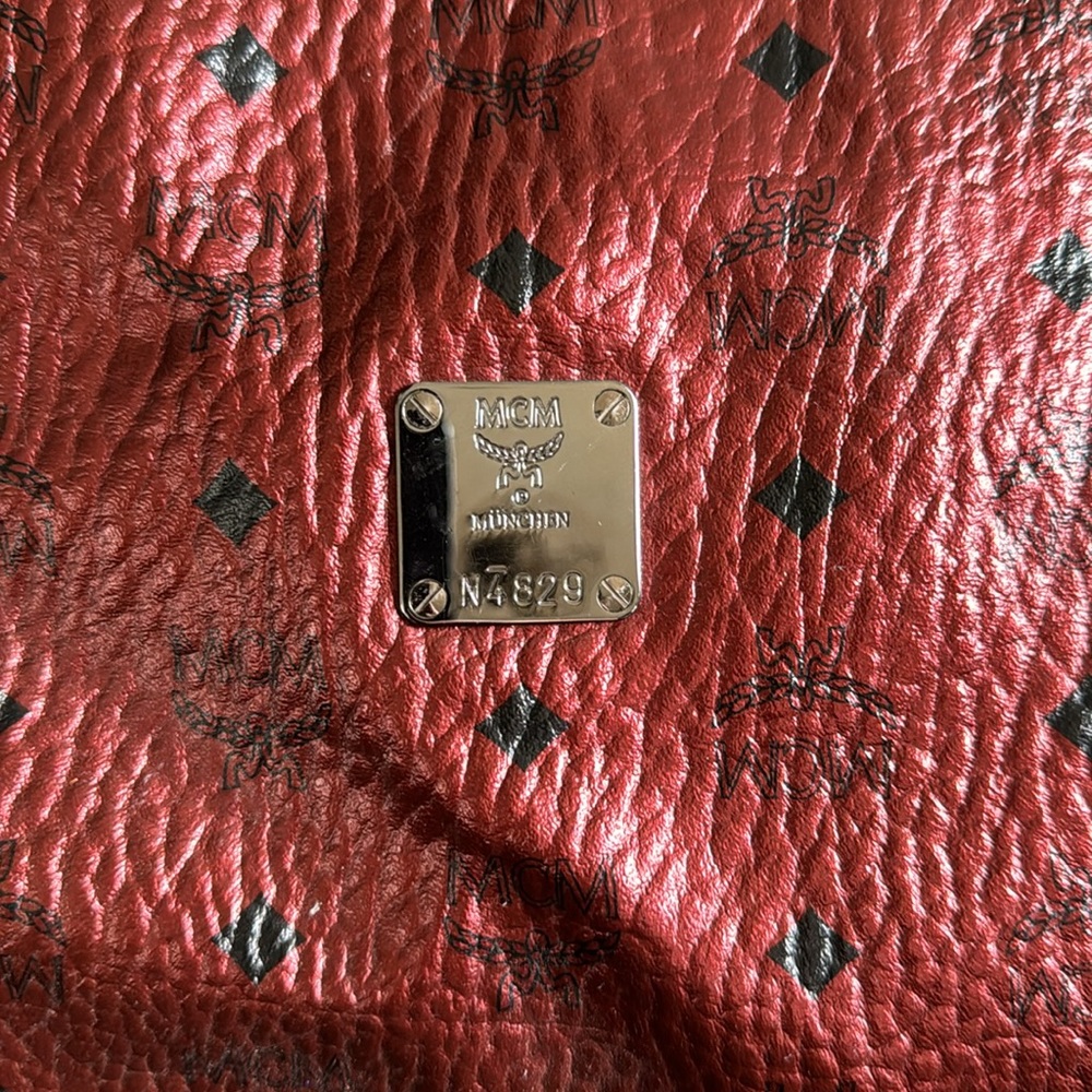 MCM galaxy reversible large size tote - Picture 4 of 12